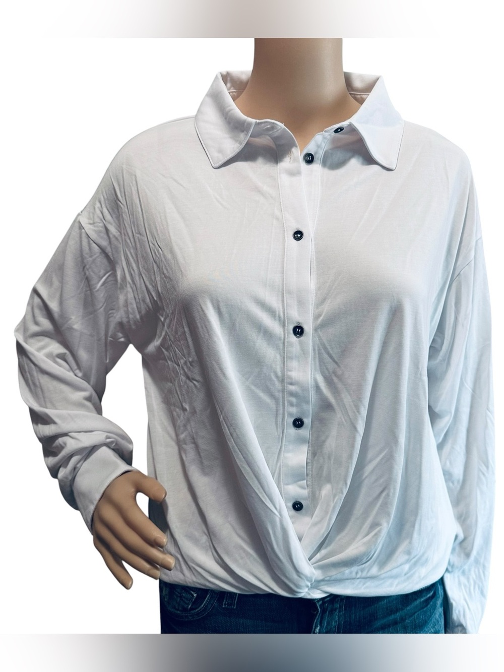 Aemi + Co Twisted Hemline Button Detail Collared Neck Top New with Tags Sz M